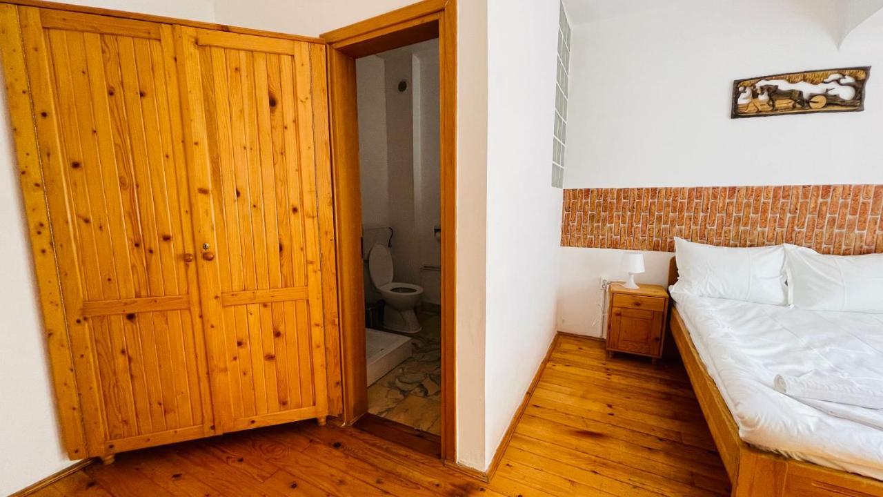 Guest house Kira